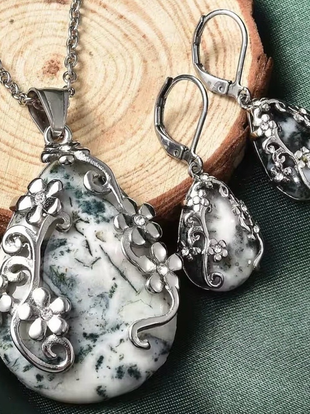 Dendritic Agate, White Austrian Crystal Floral Earrings and Necklace 20”